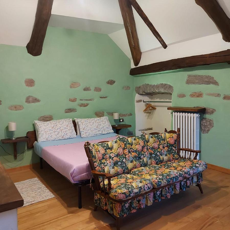 Il Borgo Di Monica Villa Domodossola Eksteriør billede