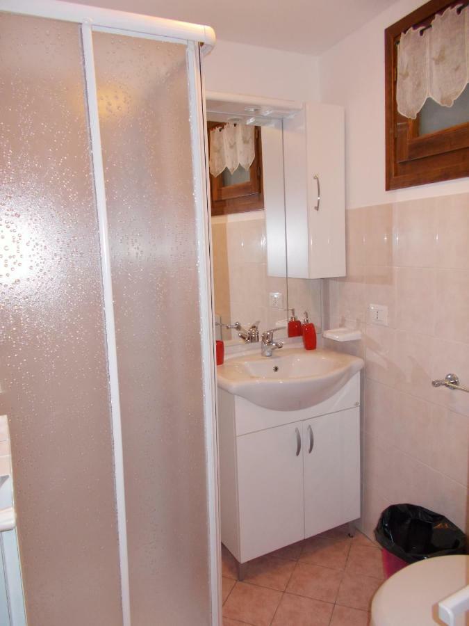 Il Borgo Di Monica Villa Domodossola Eksteriør billede