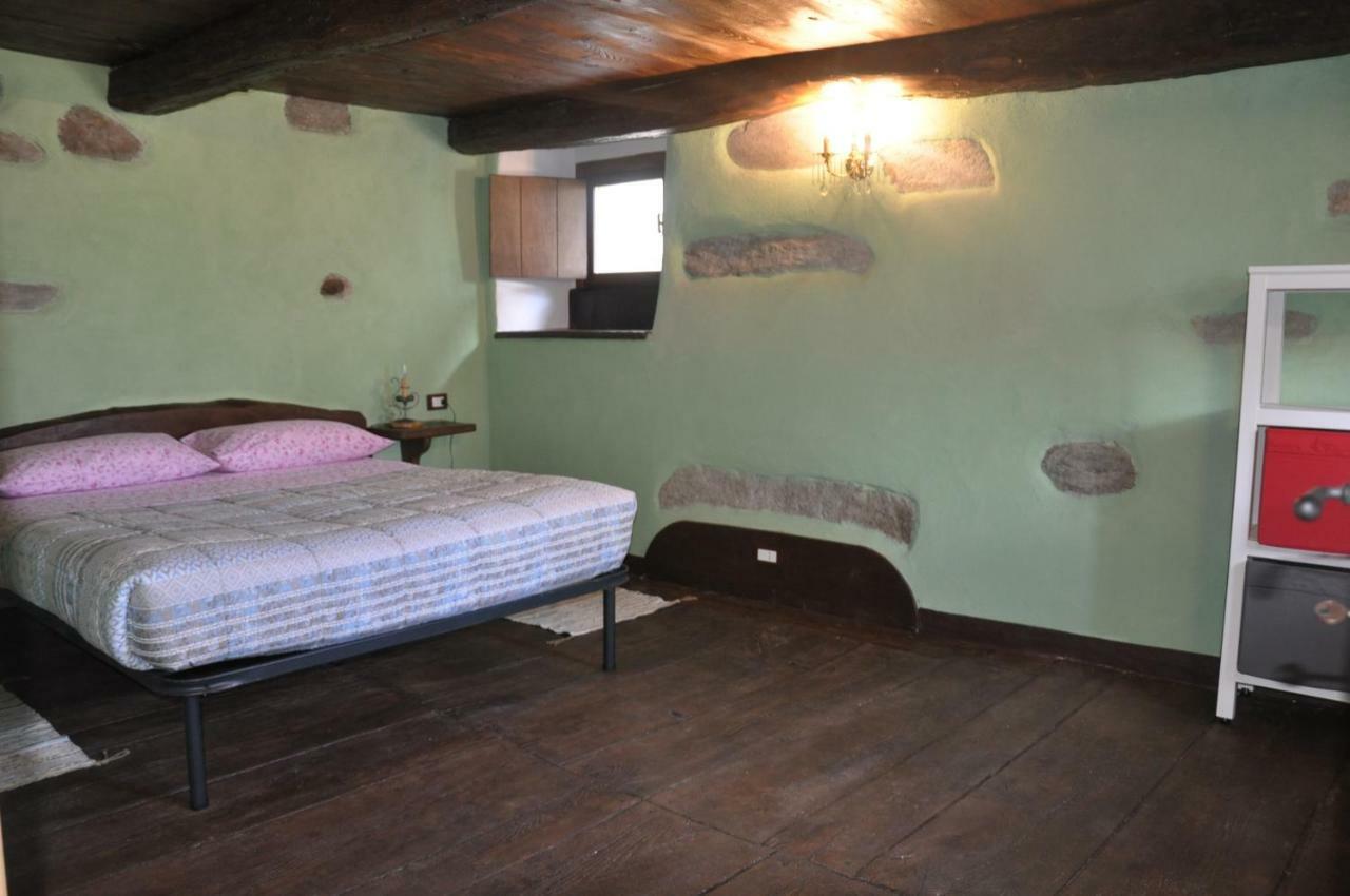 Il Borgo Di Monica Villa Domodossola Eksteriør billede